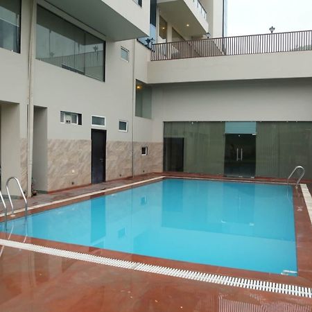 Tulip Le Grand Udaipur Exterior foto