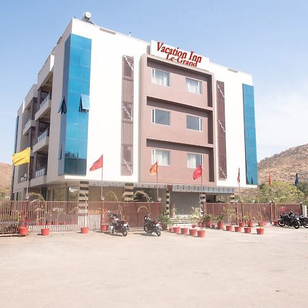 Tulip Le Grand Udaipur Exterior foto